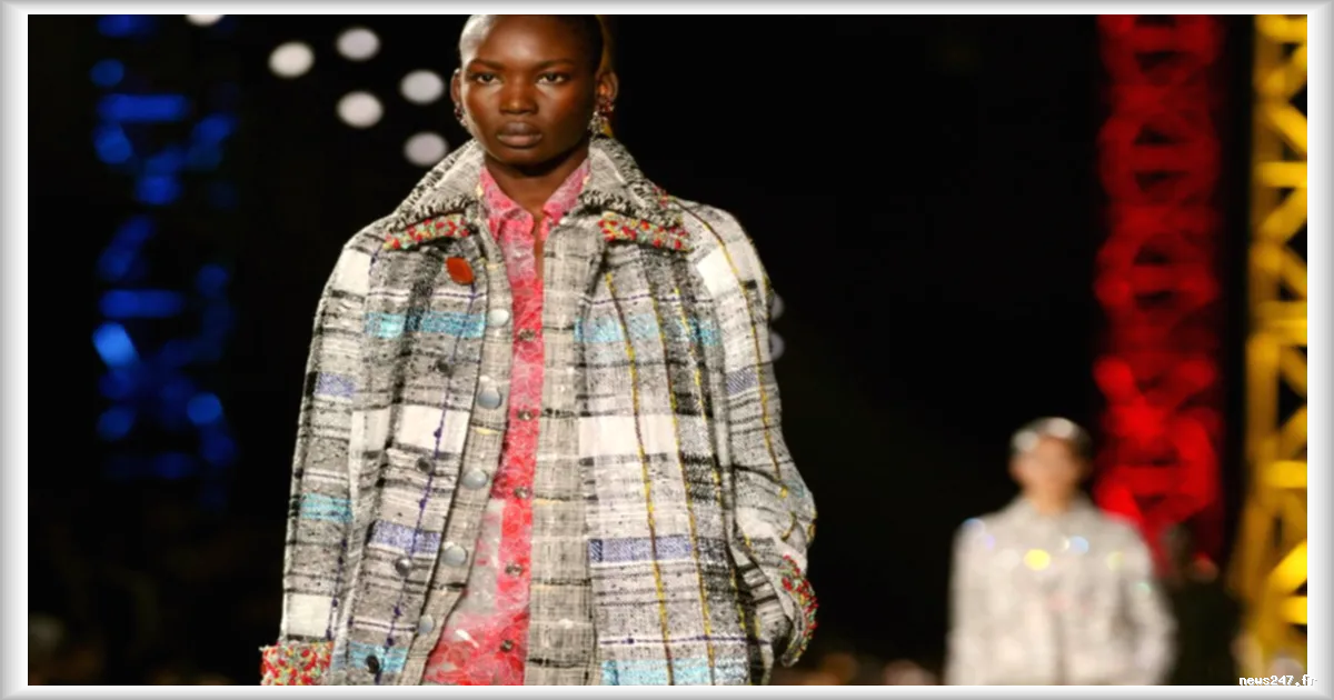 La Paris Fashion Week : Celine et Chanel réinventent le vestiaire bourgeois