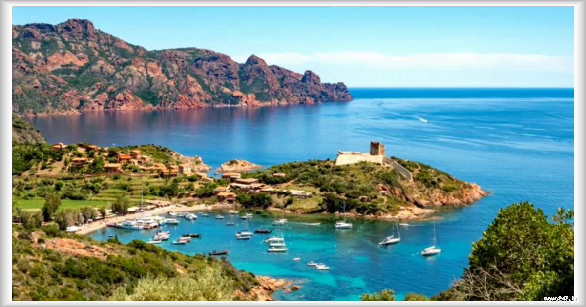 La réserve de Scandola en Corse se prépare à réguler la surfréquentation nautique