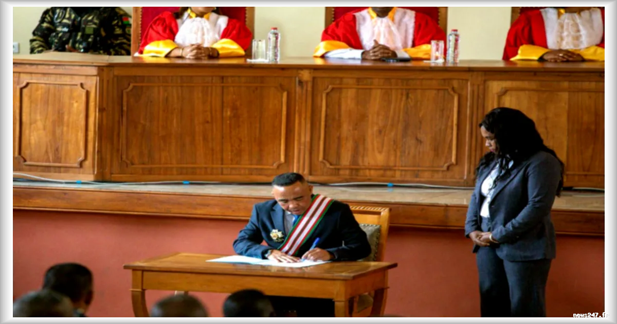 Le colonel Michael Randrianirina suspend le gouvernement malgache et nomme un nouveau premier ministre