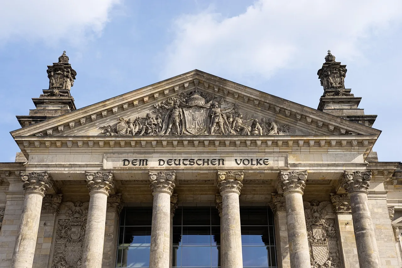 Le gouvernement chinois s'apprête à interdire les volants de type « yoke » sur les voitures électriques