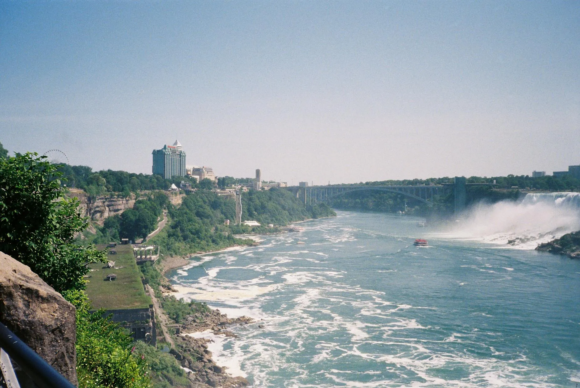 Le LFI Vannier critique le refus d'Attal d'associer LFI à une proposition de loi sur les violences scolaires