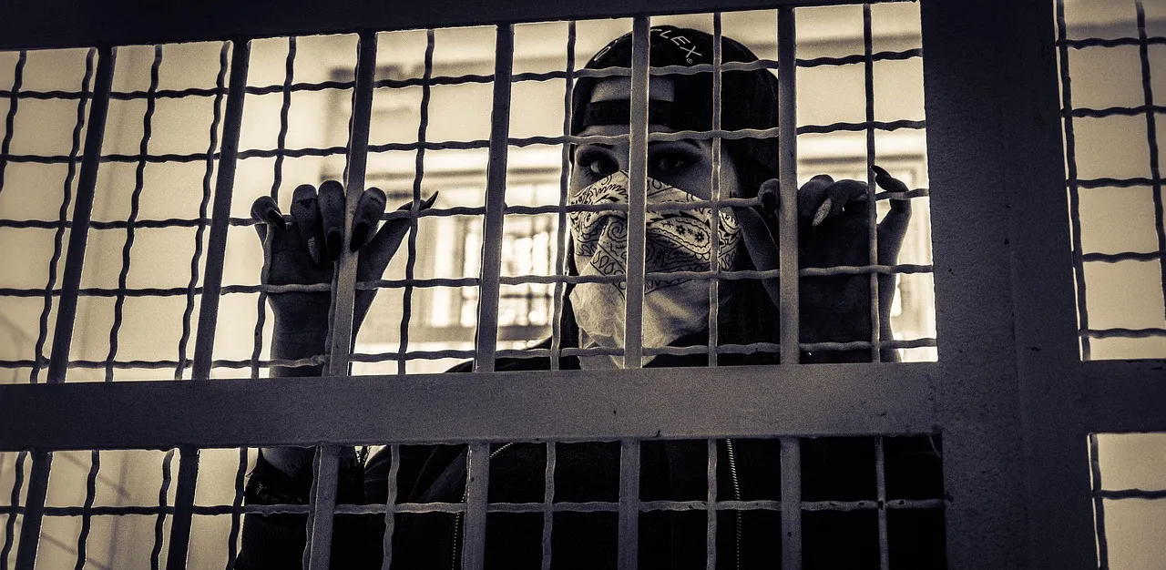 Le producteur de Werenoi condamné à 16 mois de prison ferme pour agression