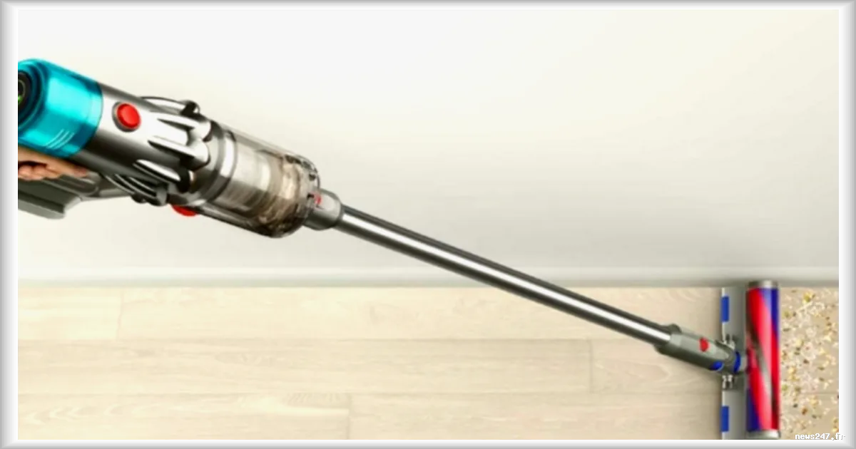Léger, puissant et maniable, l'aspirateur balai Dyson V12 Origin perd 195 € de son prix