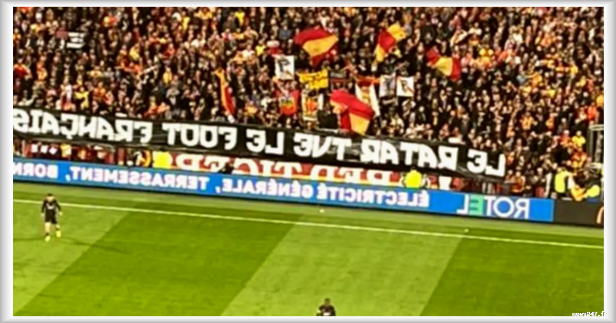Lens-PSG : les supporters lensois protestent contre le Qatar et Nasser al-Khelaïfi avec des banderoles