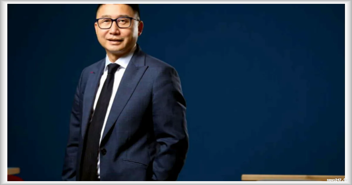 Léon Laulusa : du Laos à la tête de l'ESCP Business School, un parcours marqué par la résilience