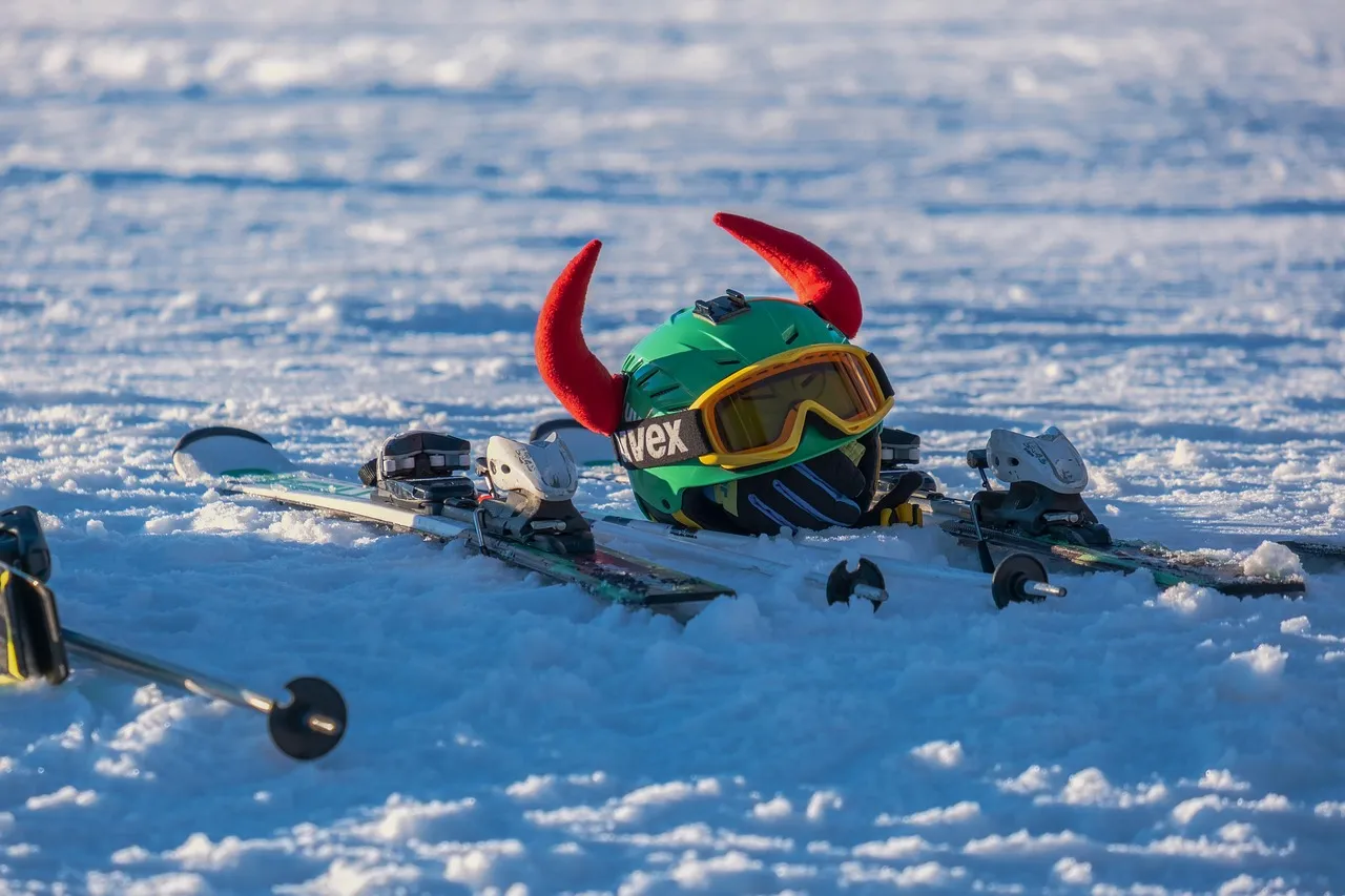 Les artistes investissent les pistes de ski pour explorer le rôle de la culture dans la transition écologique