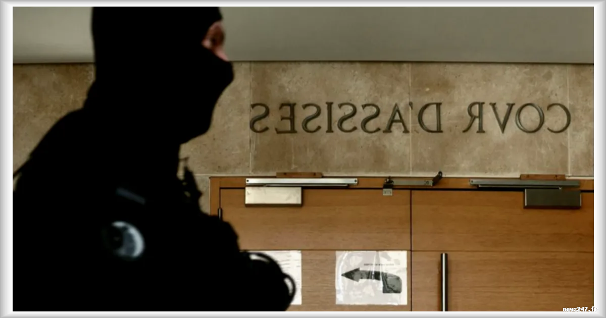 Les cadres présumés de la DZ Mafia dénoncent un procès politique : tensions à la barre