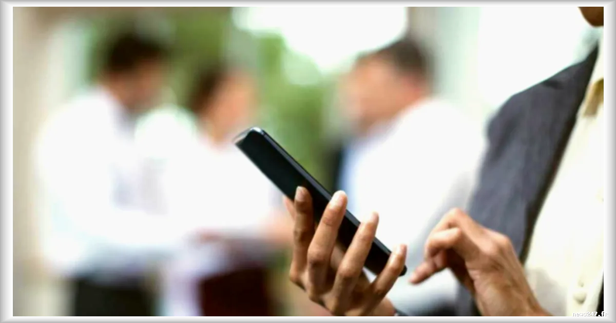 L'Union européenne impose des batteries amovibles dans les smartphones dès 2027