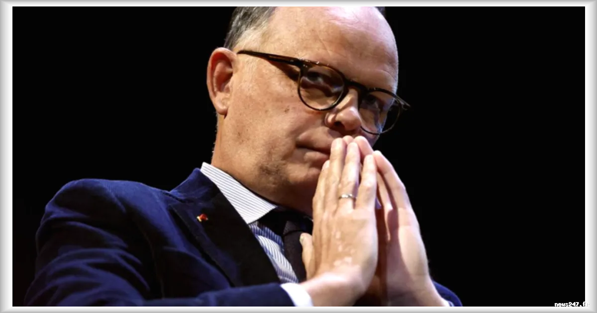 Marine Le Pen prefere affronter Edouard Philippe selon Guillaume Tabard du Figaro - Politique