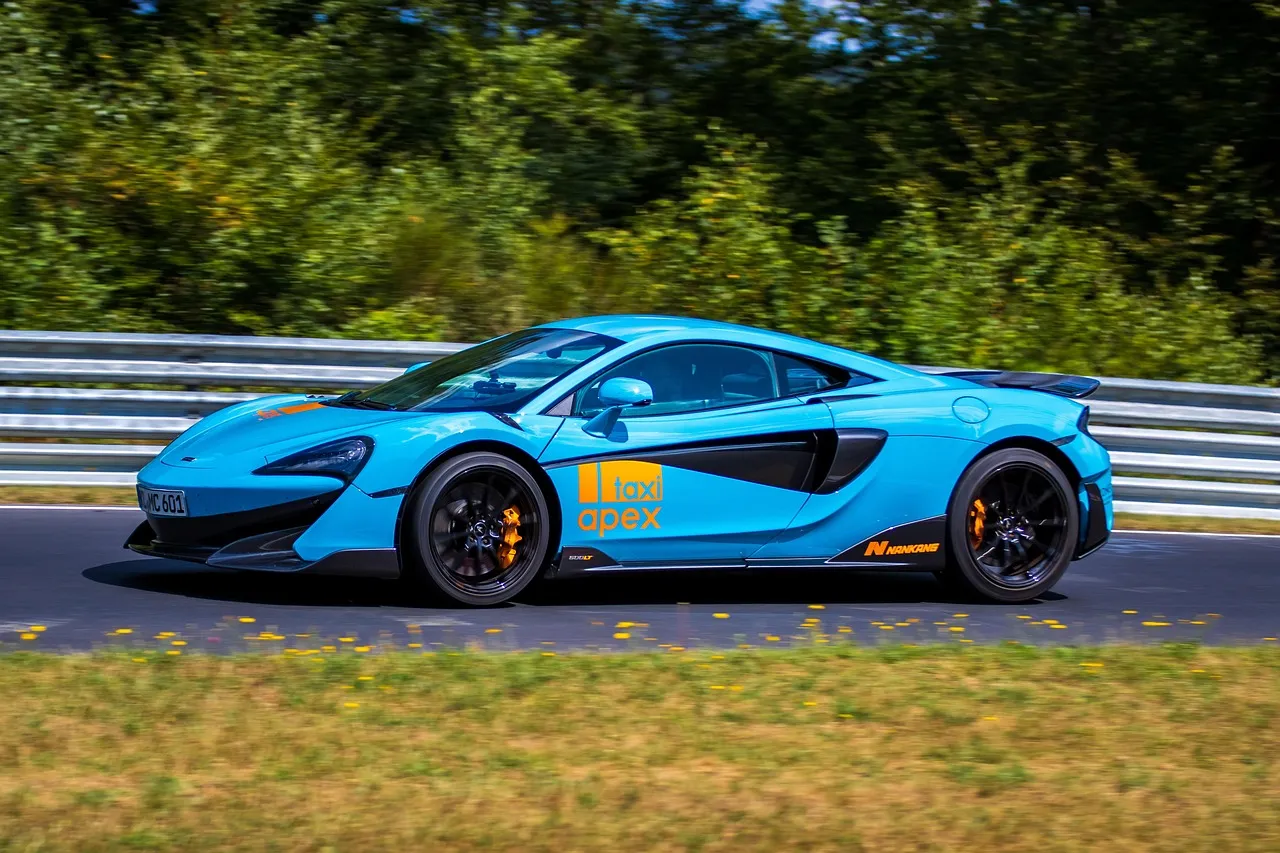 McLaren dévoile sa nouvelle bête de course : la MCL40 est là !