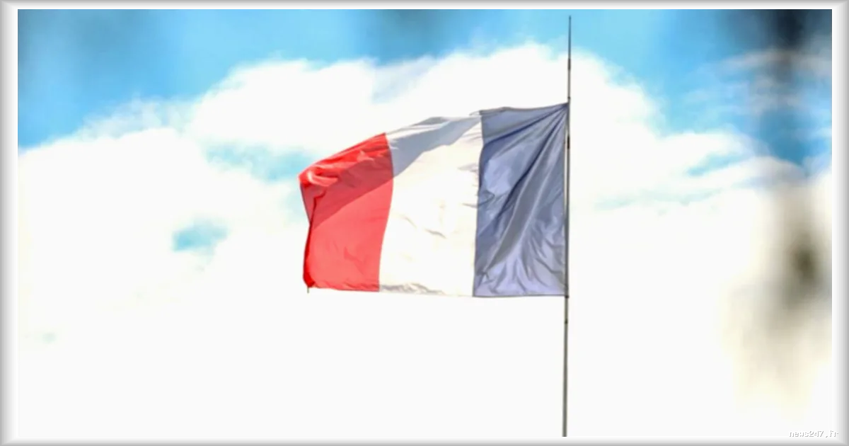 Morbihan : le drapeau français remplacé par une banderole injurieuse à Belle-Île-en-Mer avant le 14 juillet