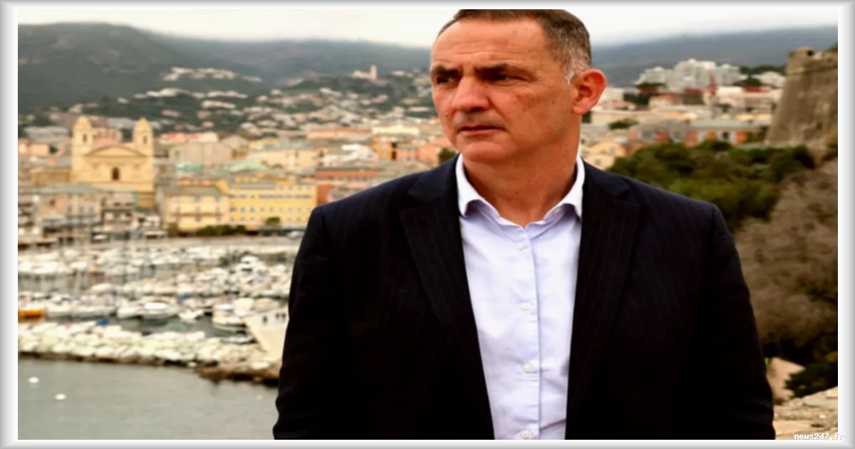 Municipales à Bastia : le candidat Gilles Simeoni mise sur l'autonomie de la Corse