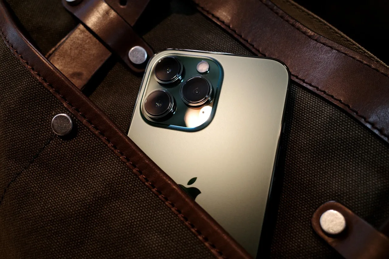 Nouvelle couleur pour l'iPhone 18 Pro : le rouge est en teste