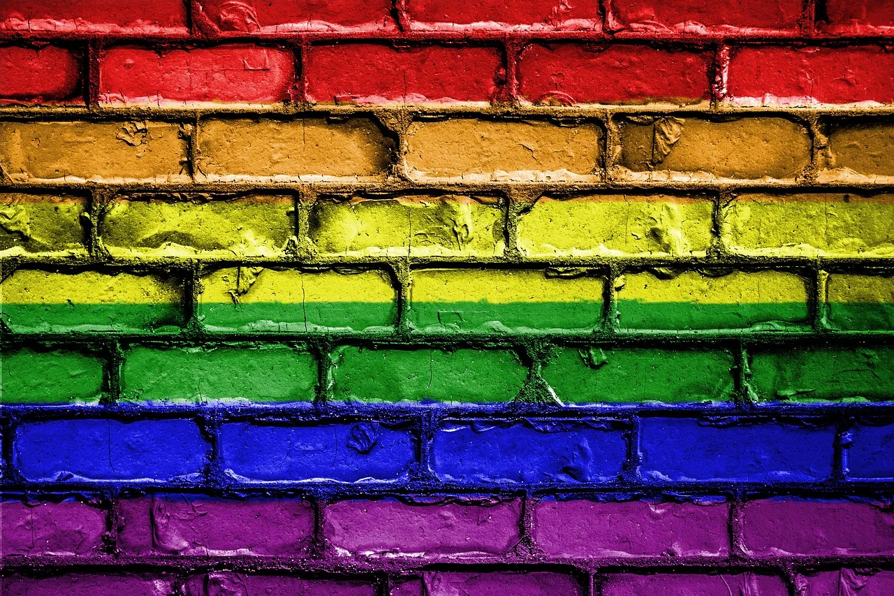 Pierre Picavet, président de l’association LGBT+ FLAG!, agressé dans le Marais à Paris
