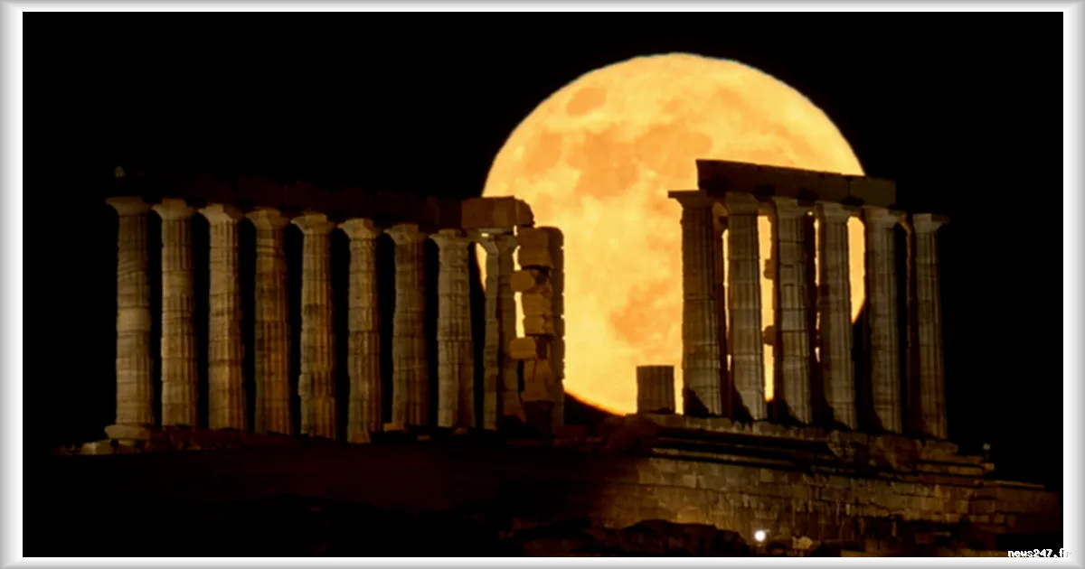 Pleine Lune des fraises ce soir : un spectacle céleste bien éloigné de la couleur rouge
