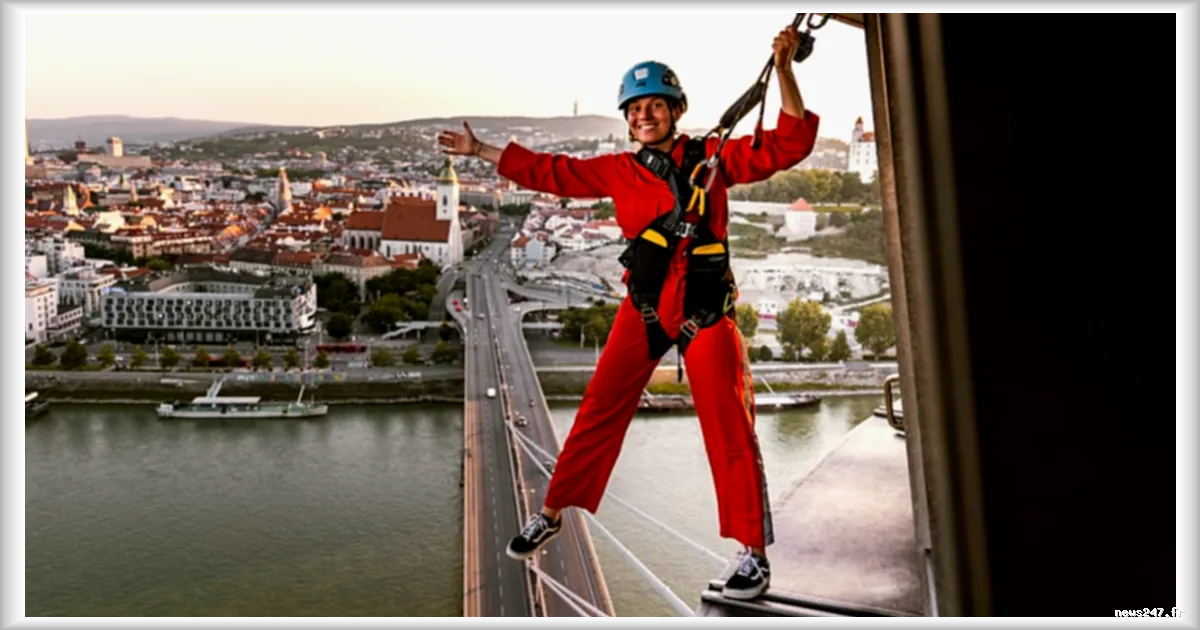 Promenades vertigineuses sur les toits : les expériences les plus spectaculaires à travers le monde