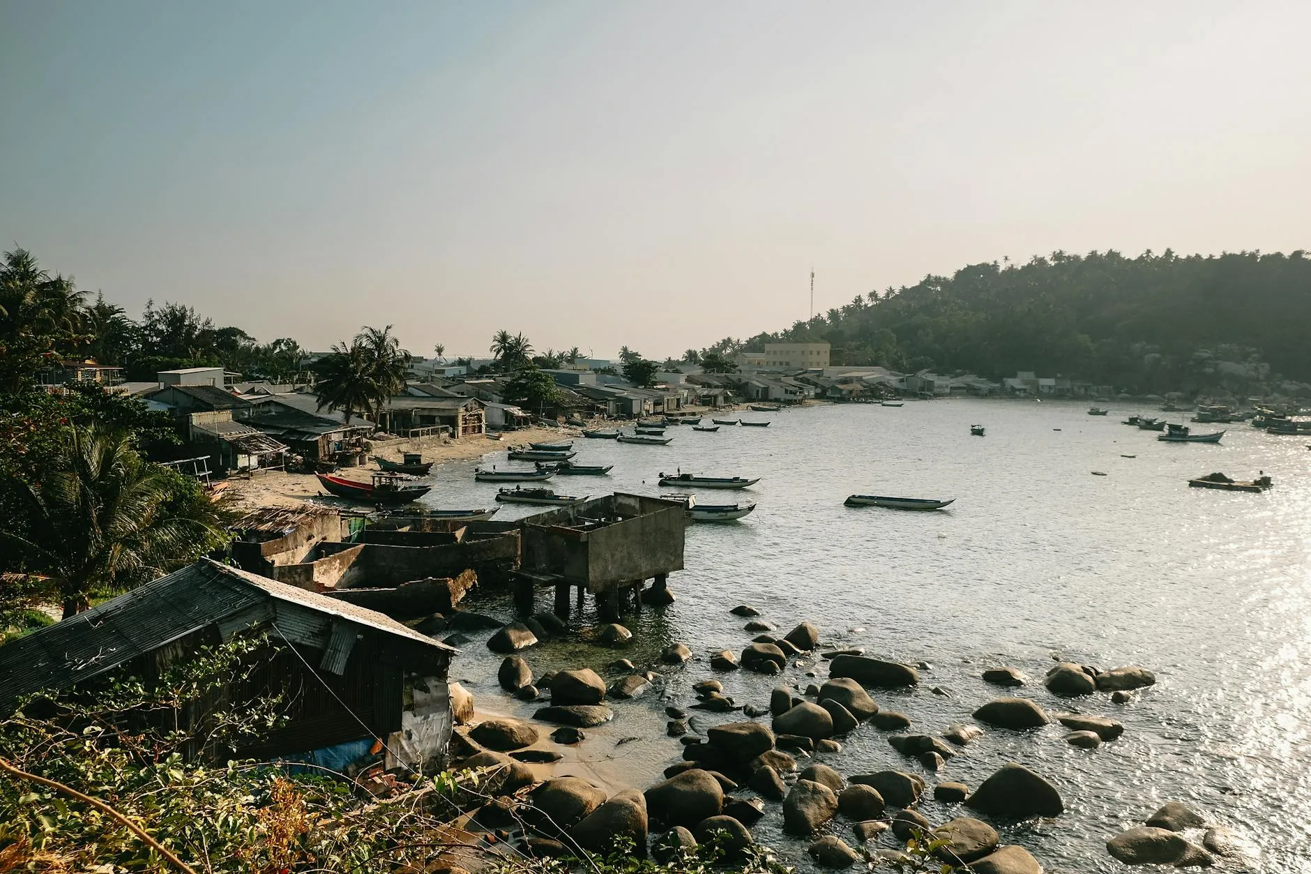 Raul Brandão et son oeuvre 'Les Pêcheurs' : quand la poésie rencontre l'ethnographie maritime