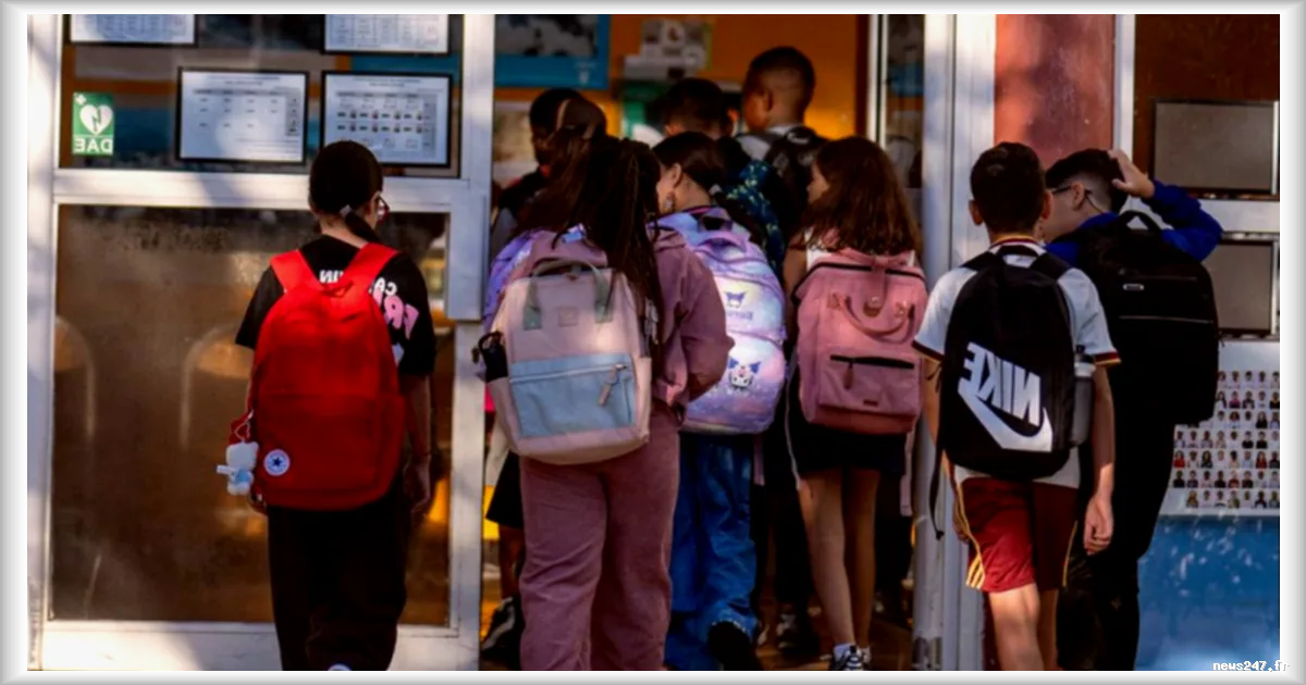 Rentrée scolaire 2026 : le poids des cartables, symbole d'une bureaucratie éducative contestée