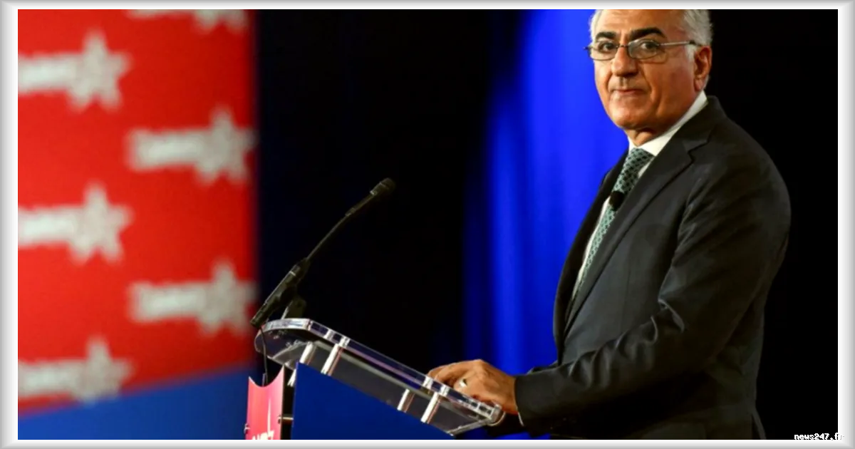 Reza Pahlavi, fils du dernier chah d'Iran, appelle au renversement du régime iranien
