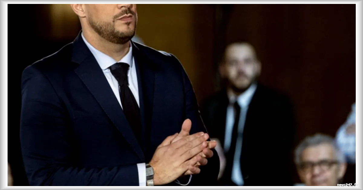 Sébastien Delogu admet son erreur après avoir été filmé sans casque sur un scooter