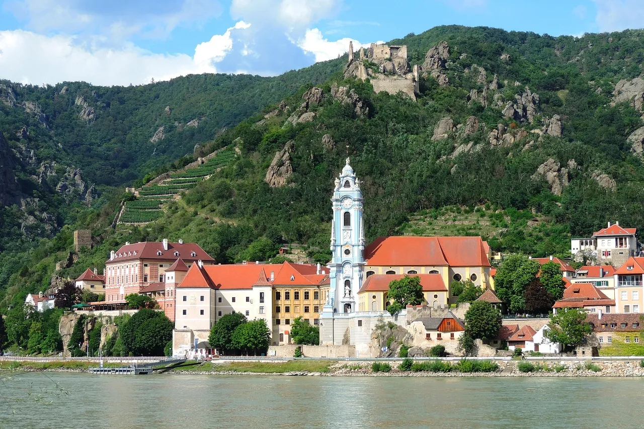 Sécheresse historique : le Danube au plus bas, les pays riverains en alerte énergétique