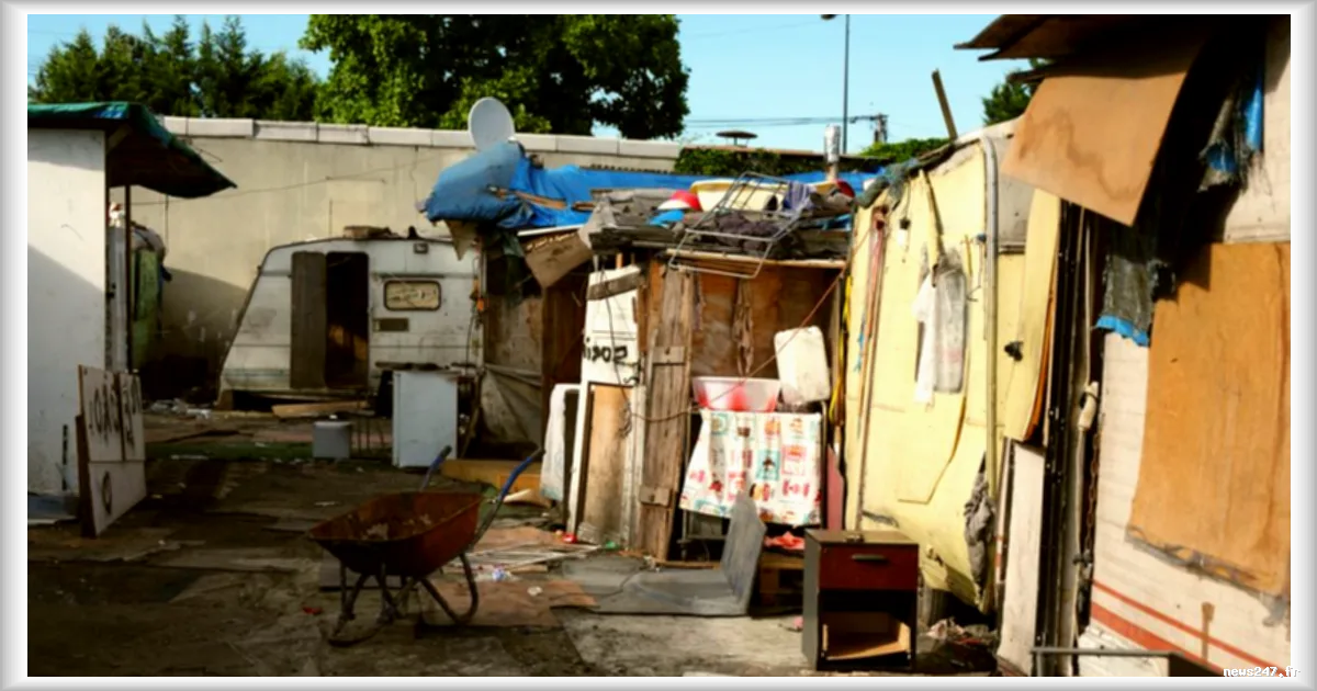 Seine-Saint-Denis : le bidonville de Stains, l’un des plus vastes de France, démantelé après deux décennies d’existence