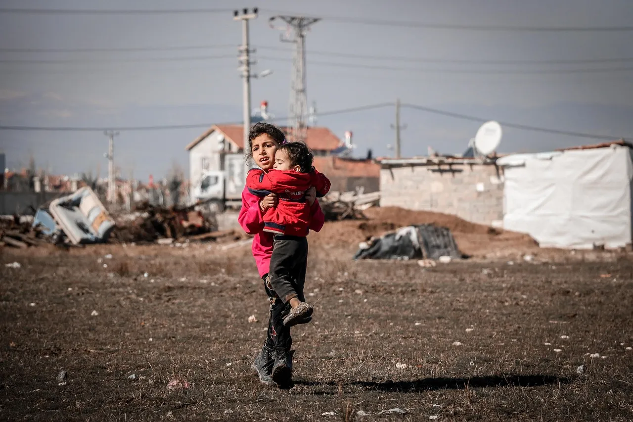 Slasher sans se disperser ni se brûler les ailes : nos 3 astuces pour jongler sans tomber