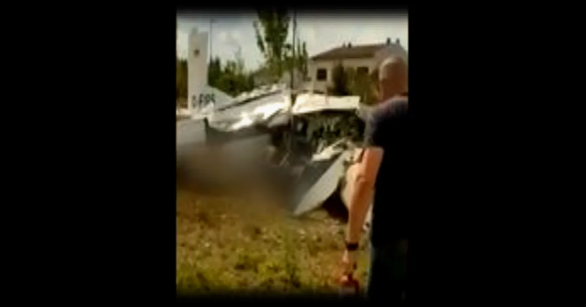 11 morts dans un crash aérien lors d'un baptême de parachutisme