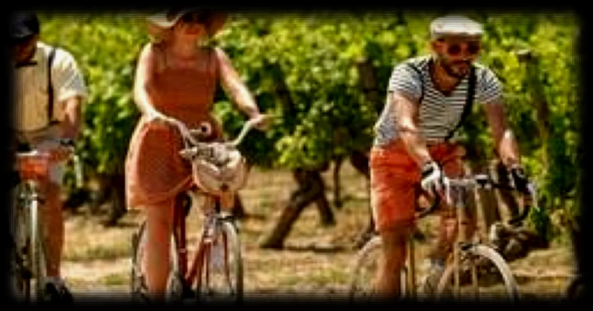 12 000 places réservées en moins de deux heures pour la 14e édition d’Anjou Vélo Vintage à Saumur