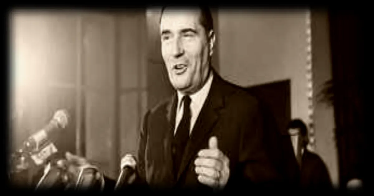 1965 : quand le slogan « François Mitterrand, un président jeune pour une France moderne » marqua un tournant dans la communication politique