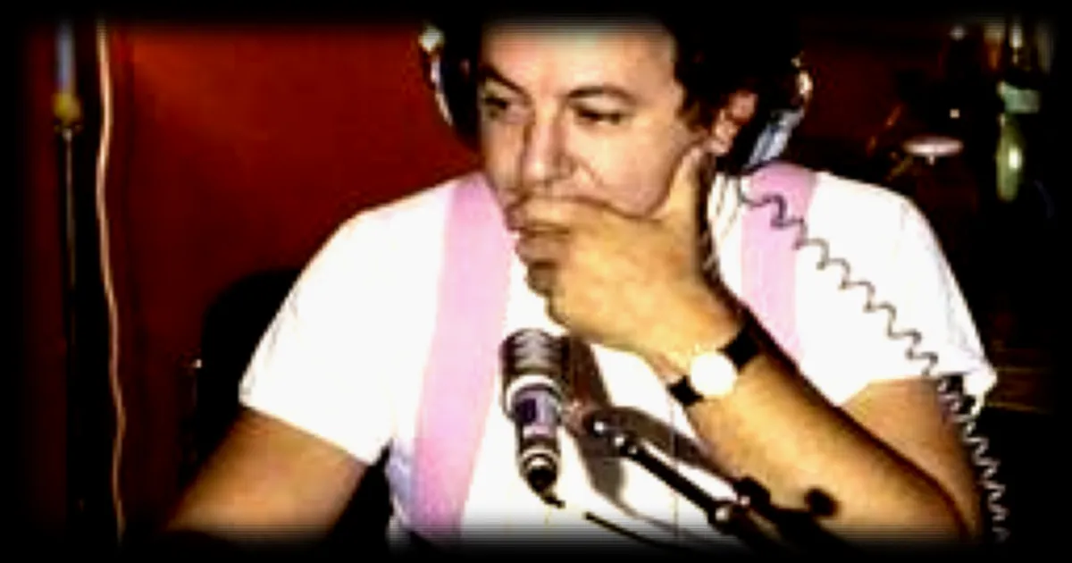 40 ans de "La Chanson des Restos" : l'histoire de la collaboration entre Coluche et Jean-Jacques Goldman