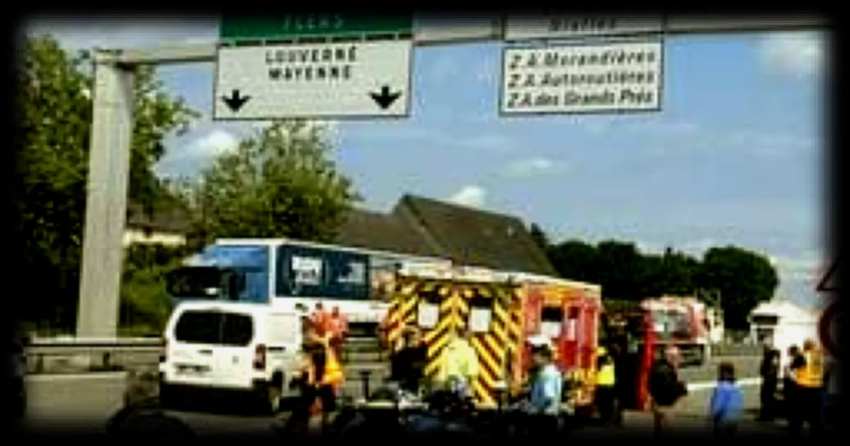 Accident grave d’un motard de la gendarmerie à Laval : intervention héliportée vers Angers