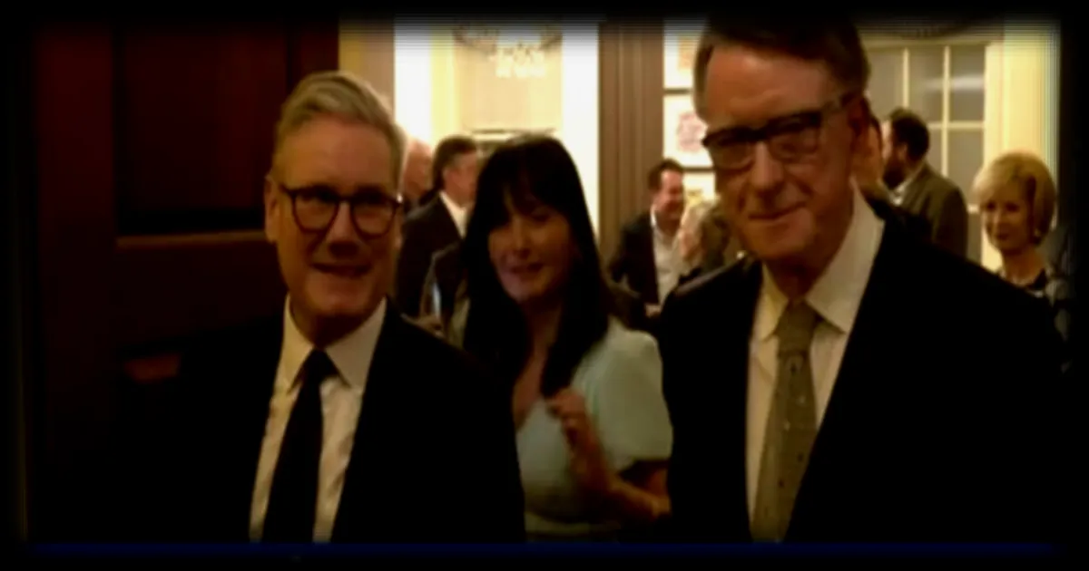 Affaire Epstein : l'arrestation de Peter Mandelson fragilise le gouvernement de Keir Starmer