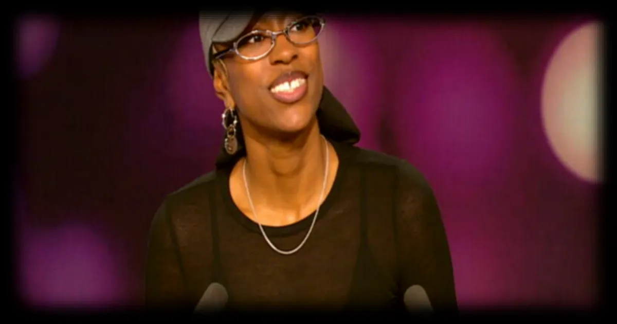 anaiis: célébration de la femme noire à travers la musique de la chanteuse franco-sénégalaise