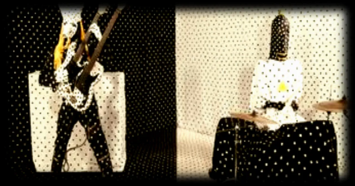 Angine de Poitrine : l'ascension fulgurante d'un duo québécois venu de Chicoutimi