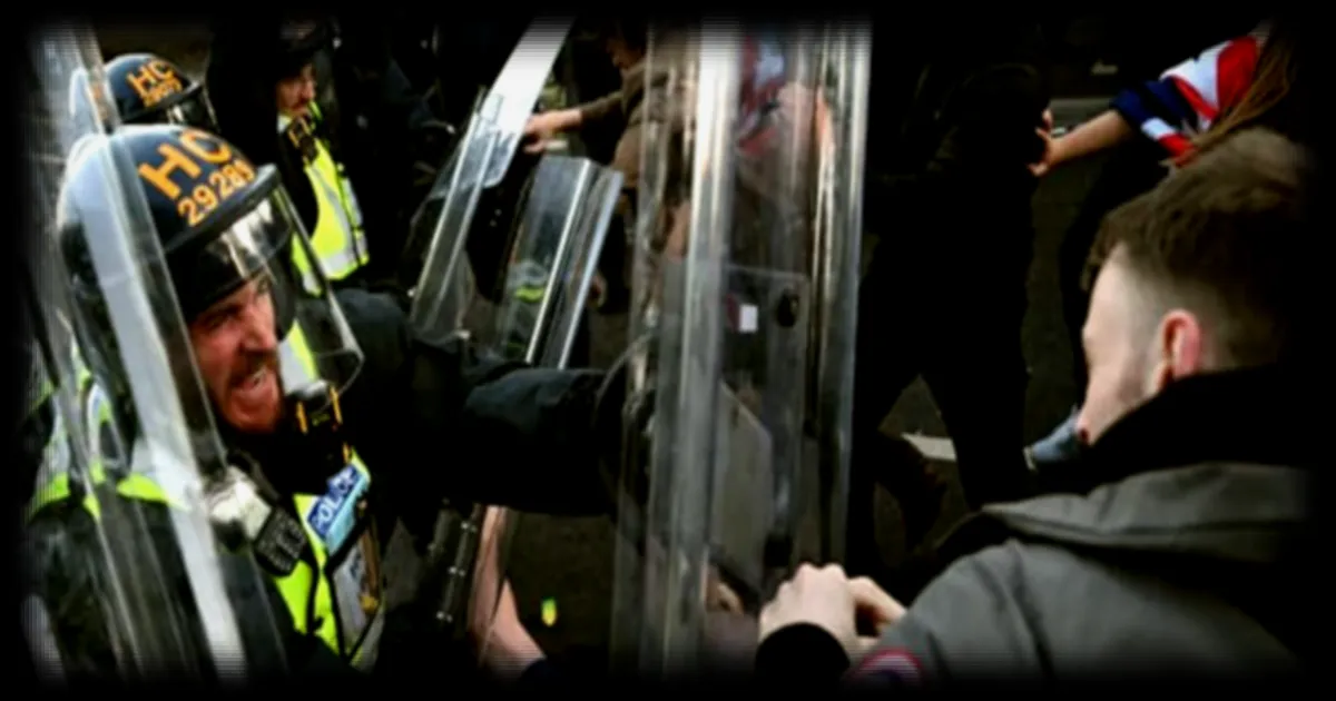 Angleterre : les émeutes anti-police à Southampton, symptôme d’une radicalisation de l’extrême droite après le Brexit