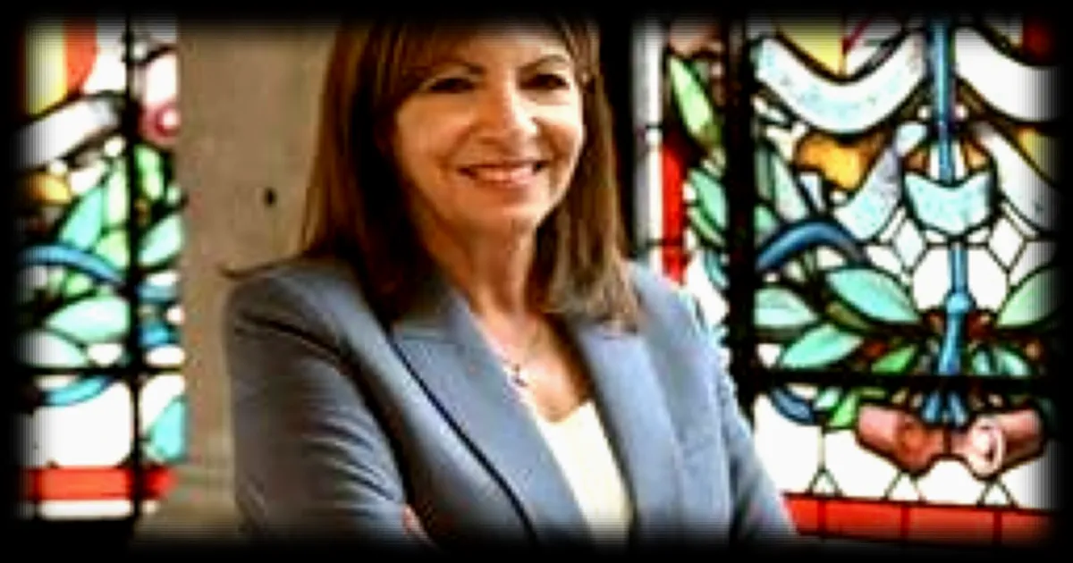 Anne Hidalgo : 12 ans de mandat à la mairie de Paris en 12 dates clés