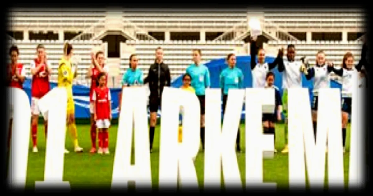 Annonce d'une aide pour les travailleurs modestes, fermeture d'une source d'eau et revendications des footballeuses professionnelles : les faits marquants du 22 avril