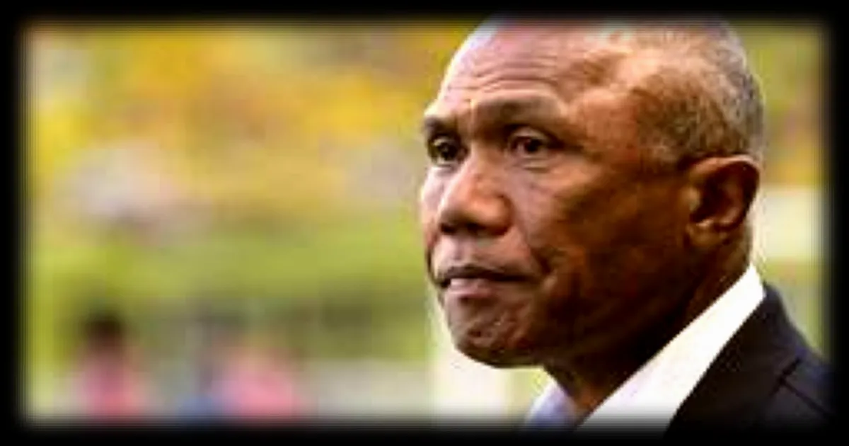 Antoine Kombouaré nommé entraîneur du Paris FC en remplacement de Stéphane Gilli