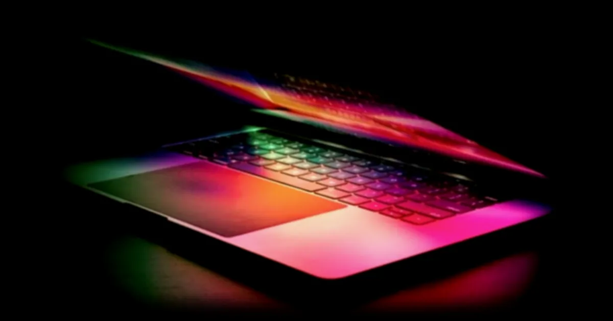 Apple travaillerait sur un MacBook 'Ultra' OLED tactile haut de gamme