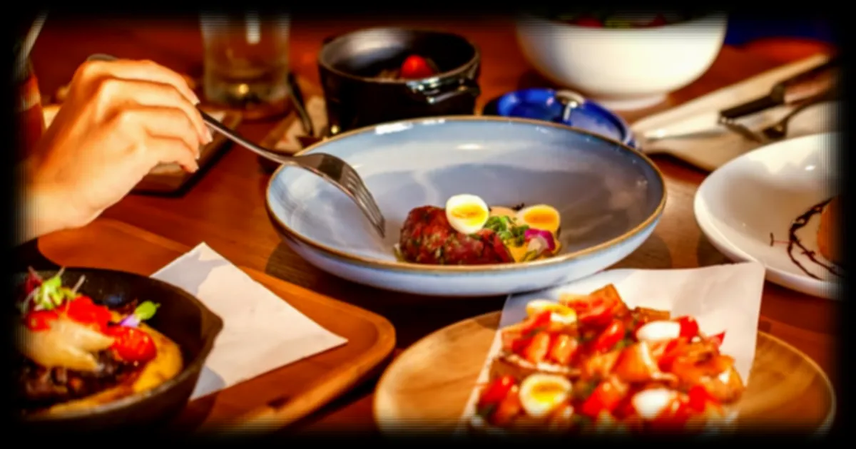 Arrêter de manger au moins trois heures avant le coucher : un impact positif sur l'hypertension selon des chercheurs