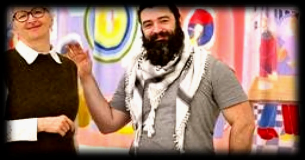 Arthur Gillet, artiste militant né de parents sourds à Rennes