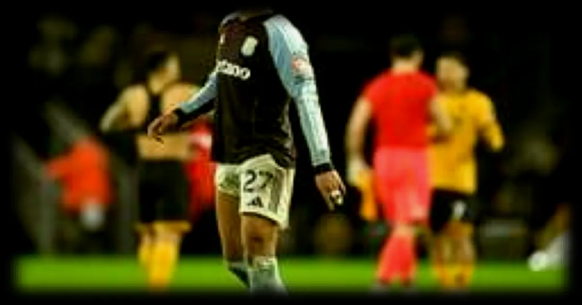 Aston Villa s'incline sur la pelouse de Wolverhampton et voit sa place sur le podium menacée