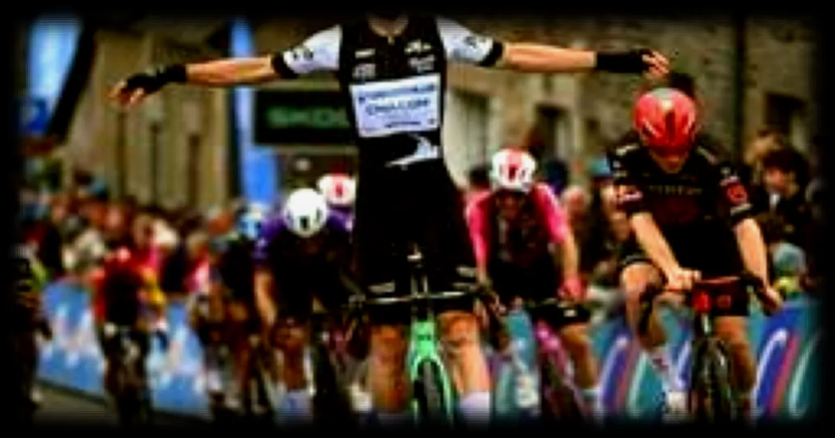 Aubin Sparfel prend le pouvoir sur le Tour de Bretagne 2026