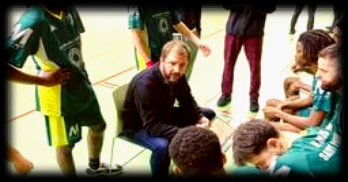 Basket-ball : le Mans Saint-Pavin descend au niveau régional après une défaite face à Meudon