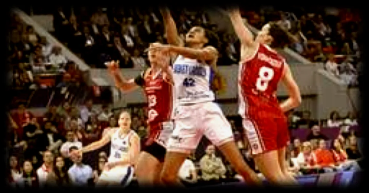 Basket Landes et Bourges en pole position pour la qualification en finale de la Ligue féminine