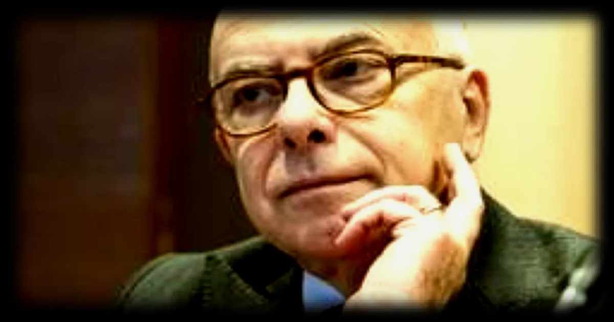 Bernard Cazeneuve confirme son ambition présidentielle dans la primaire social-démocrate