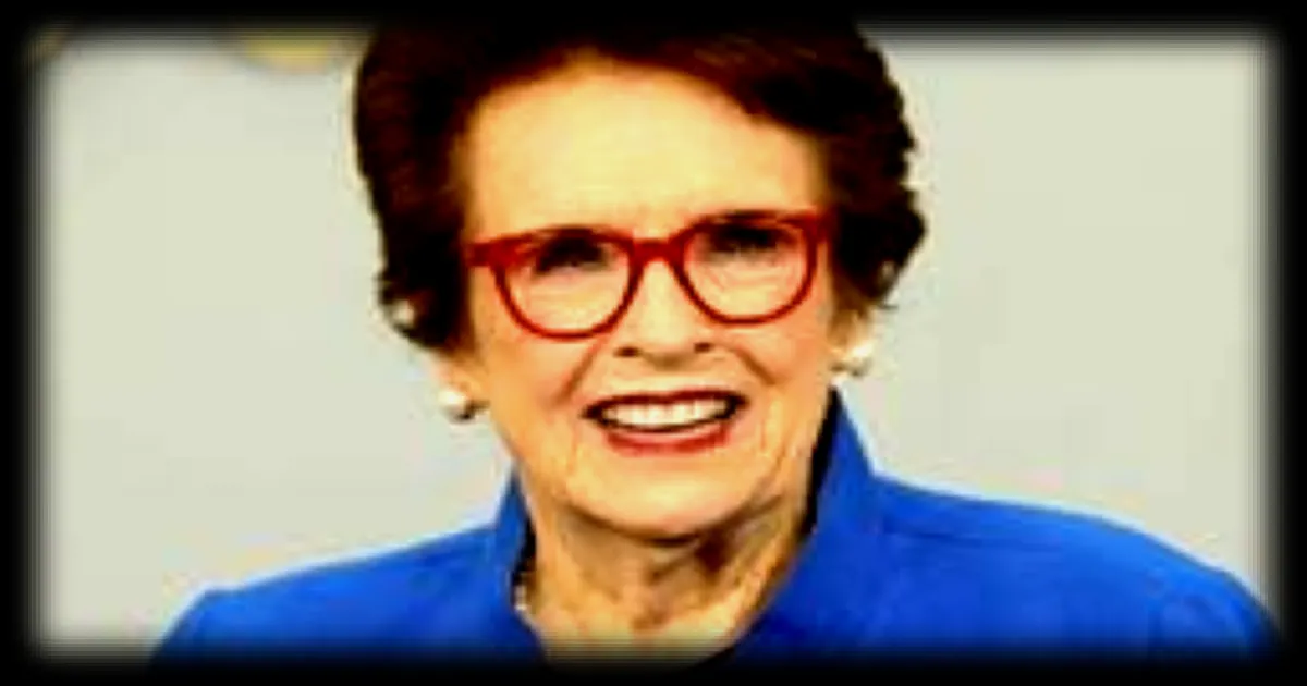 Billie Jean King, légende du tennis, diplômée à 82 ans du Cal State Los Angeles
