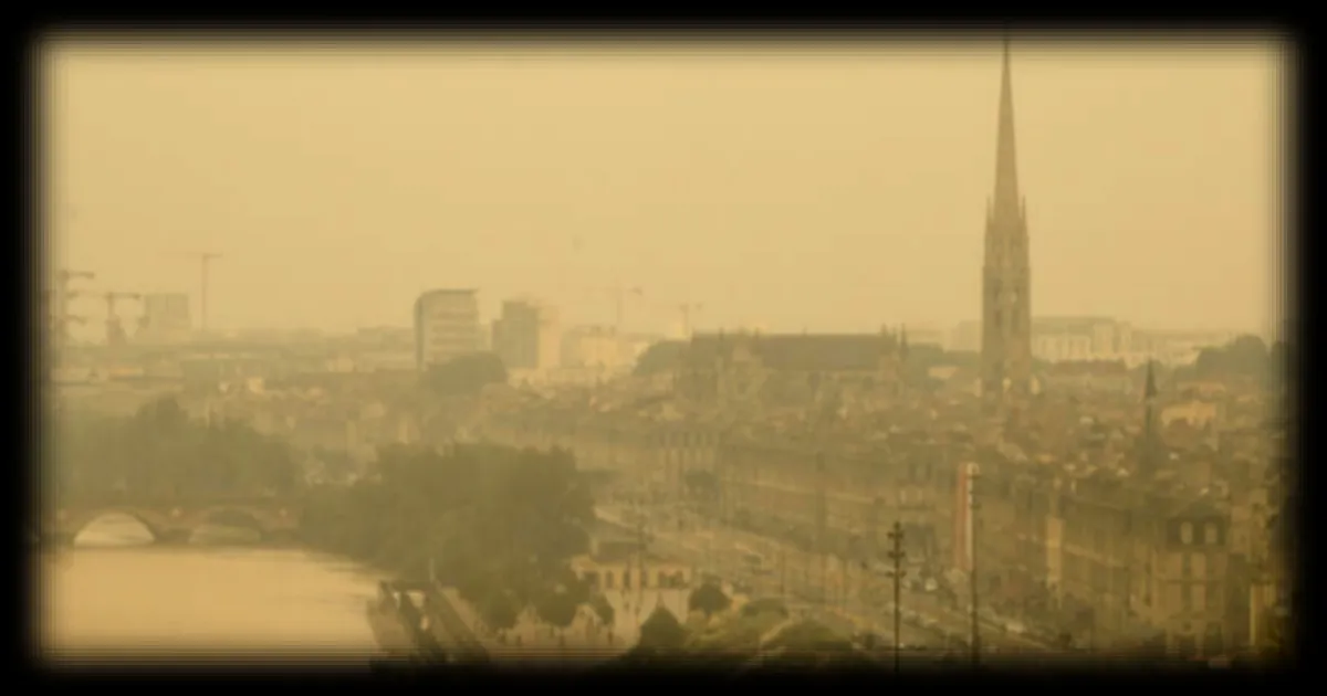 Bordeaux suffoque sous les fumées des incendies