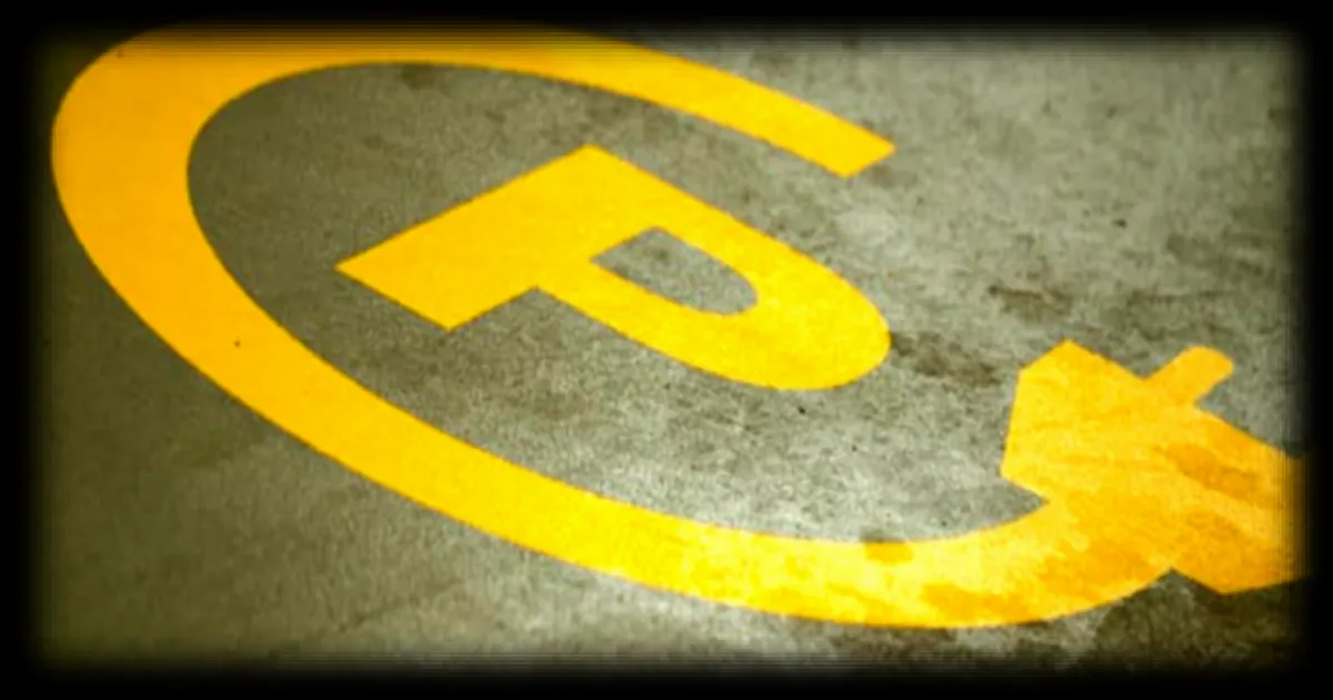 Bornes de recharge en copropriété : l'État annonce 1,2 million de places supplémentaires d'ici 2035 pour accélérer l'électrification